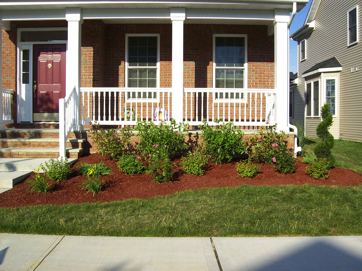 santini landscaping image