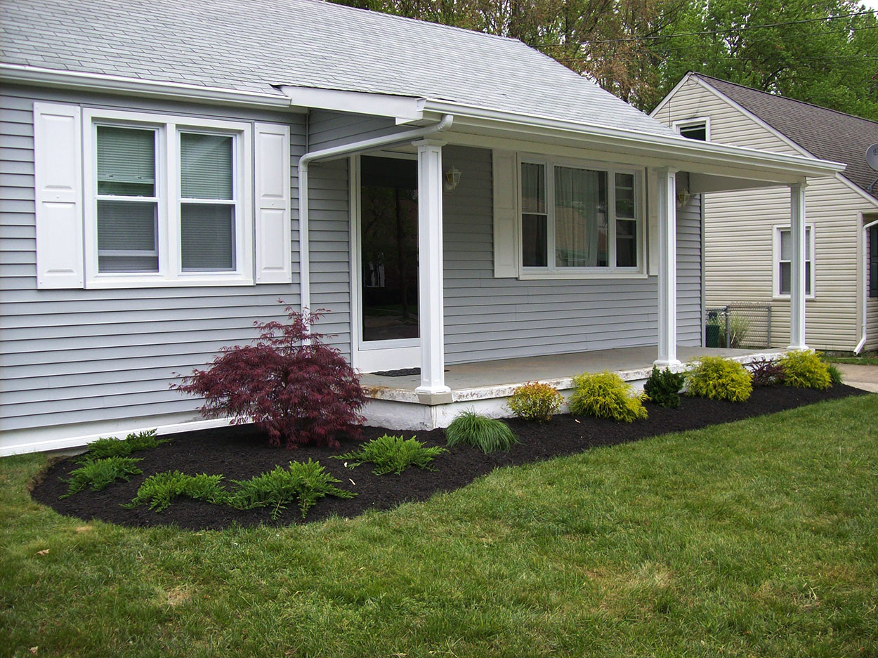 santini landscaping image