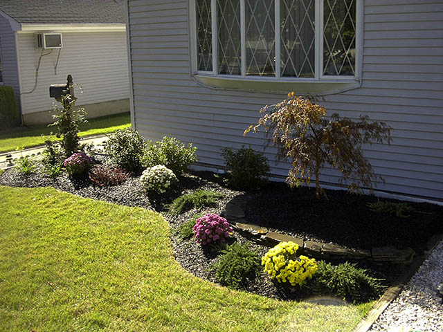 santini landscaping image