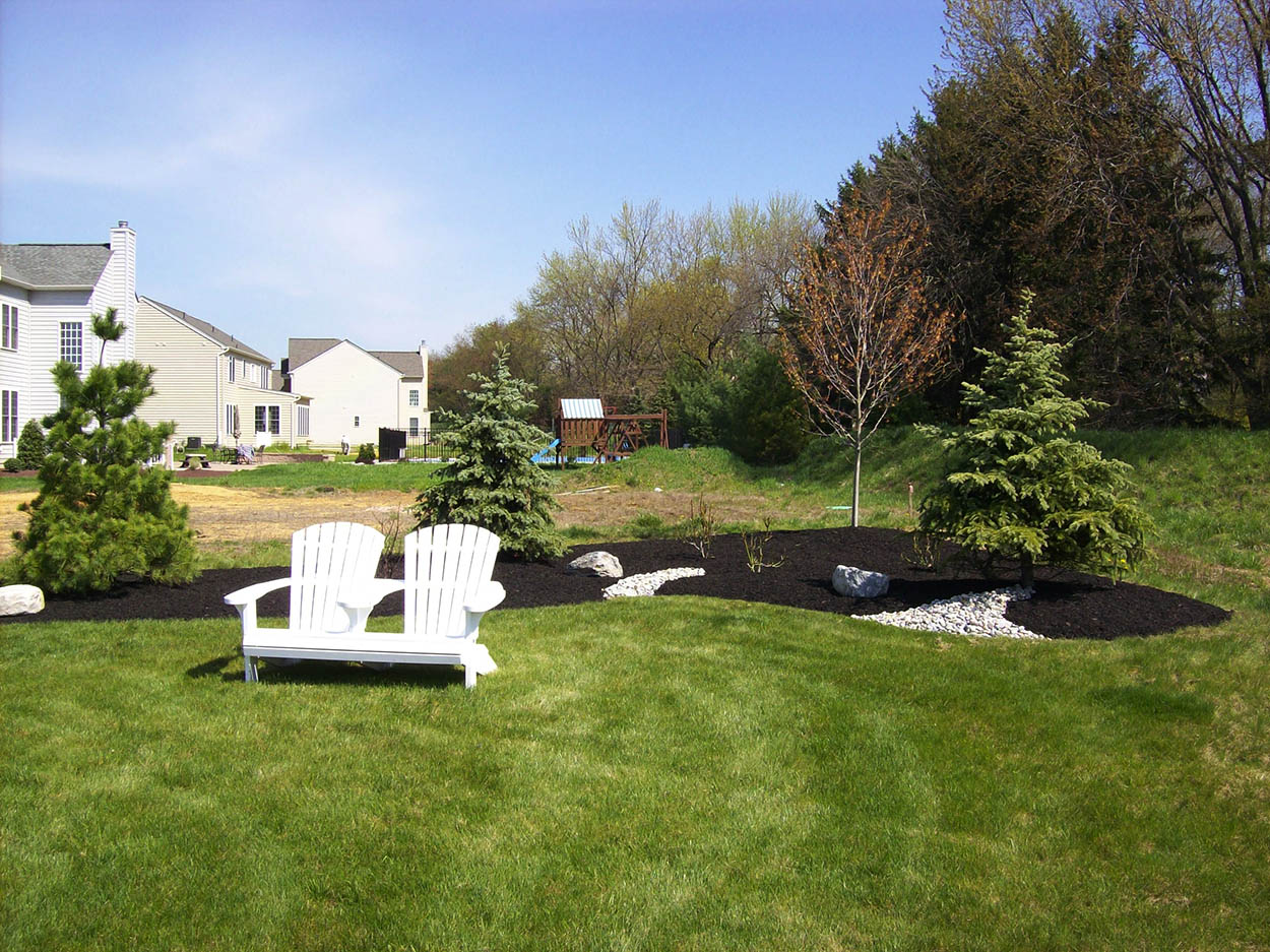 santini landscaping image